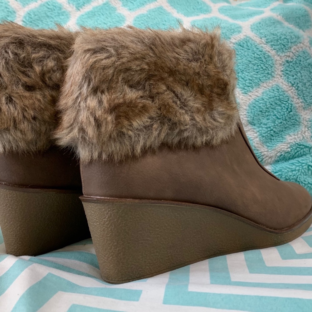 Aerosoles A2 Bintegrity Brown Ankle Boot - Picture 4 of 10